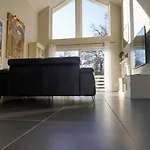 Mit Sauna Und Pool