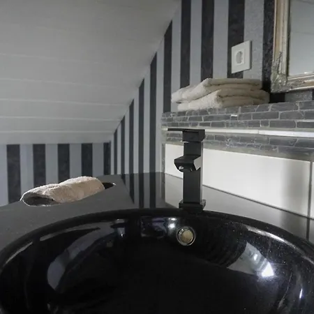 Luxus Mit Pool * Niederdürenbach
