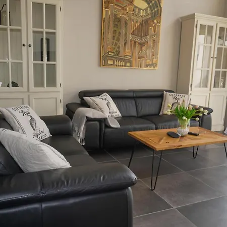 Luxus Mit Pool Appartamento Niederdürenbach