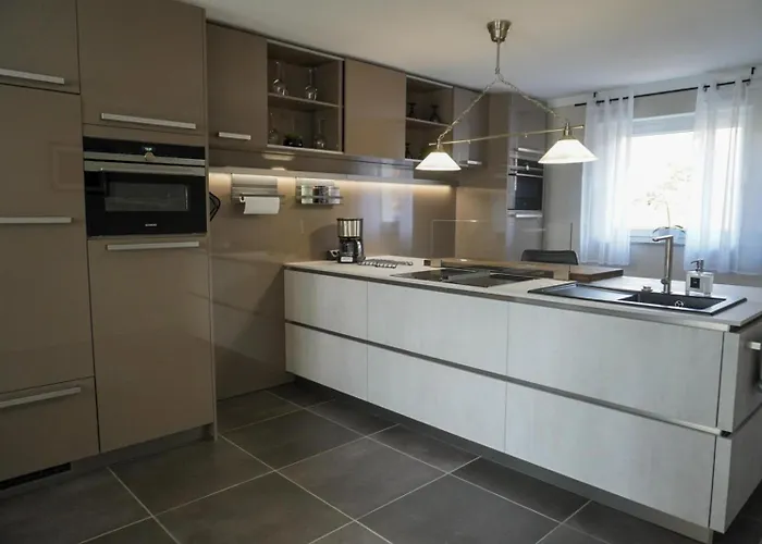 Mit Sauna Und Pool *